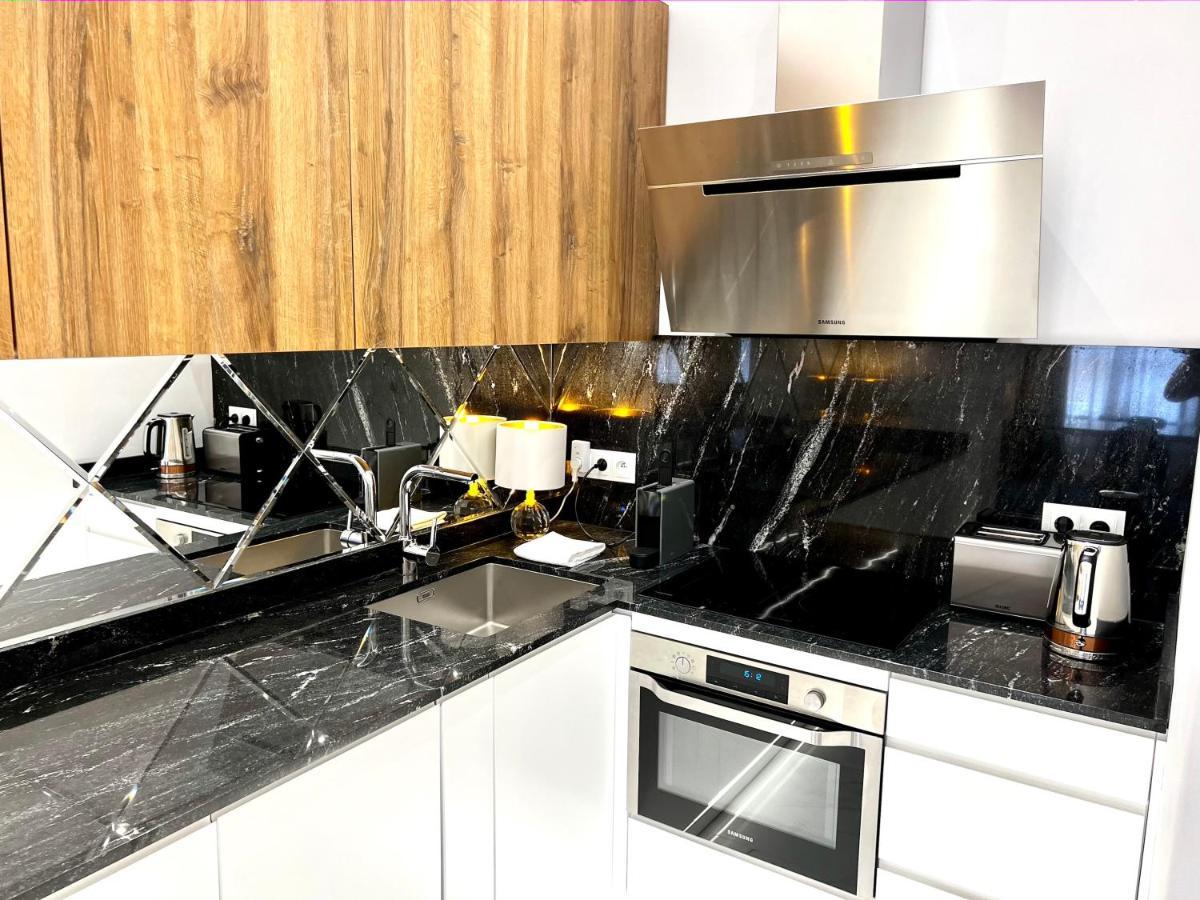 Luxury Apartments Mondrian Market Square III Warsaw Ngoại thất bức ảnh